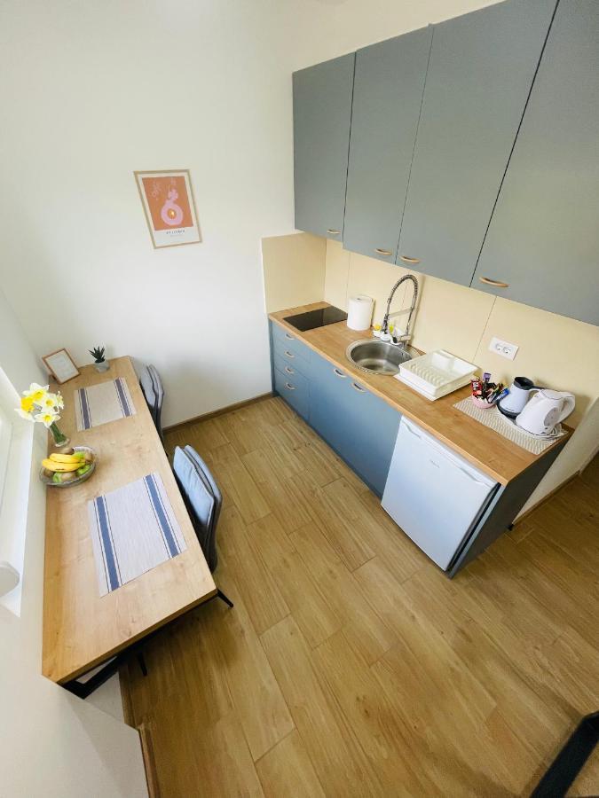 Muki Apartments Surcin Экстерьер фото