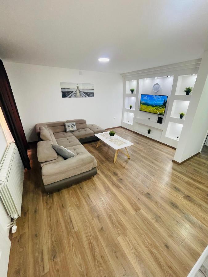 Muki Apartments Surcin Экстерьер фото