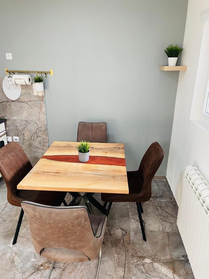 Muki Apartments Surcin Экстерьер фото