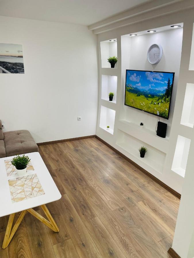 Muki Apartments Surcin Экстерьер фото