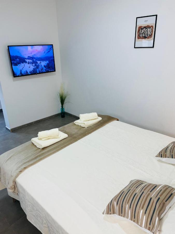 Muki Apartments Surcin Экстерьер фото