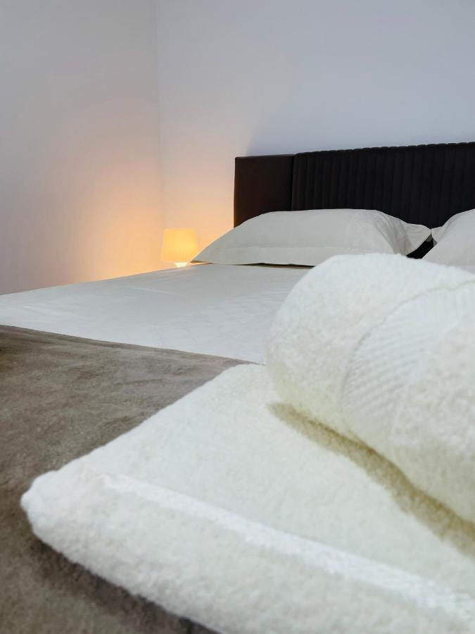 Muki Apartments Surcin Экстерьер фото